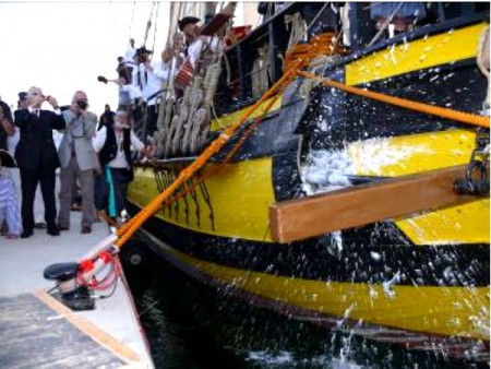 Slavnostní křest lodi v Athénách. Foto: Archiv La Grace.